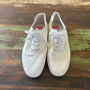 Hanes Classic White Lace-Up Sneakers